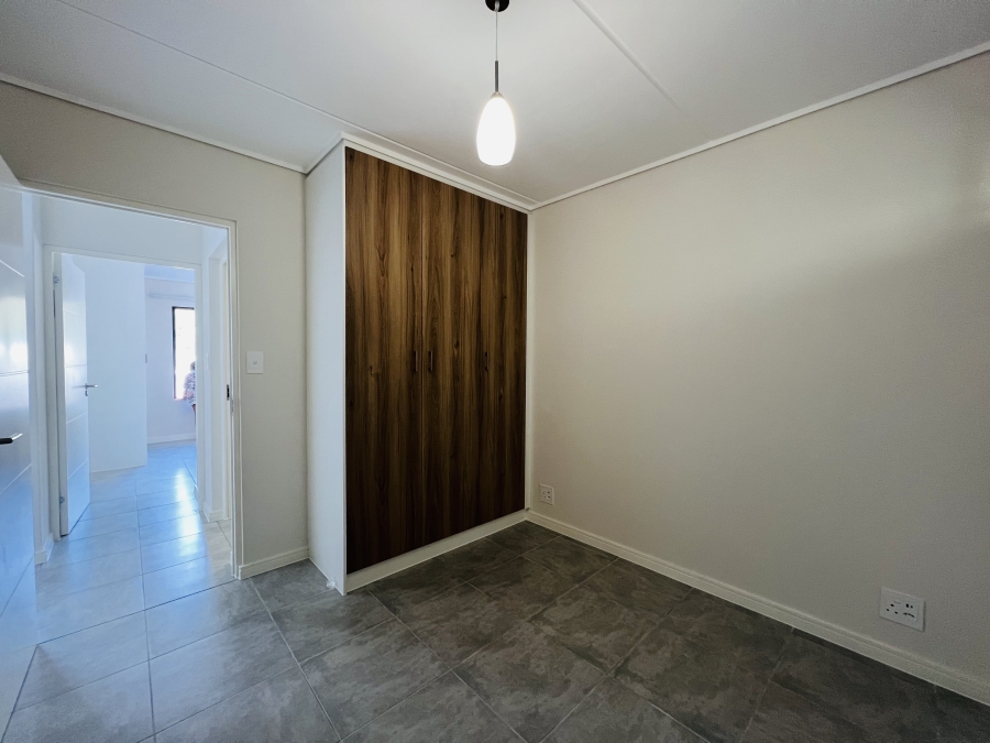 To Let 2 Bedroom Property for Rent in Admirals Park Western Cape
